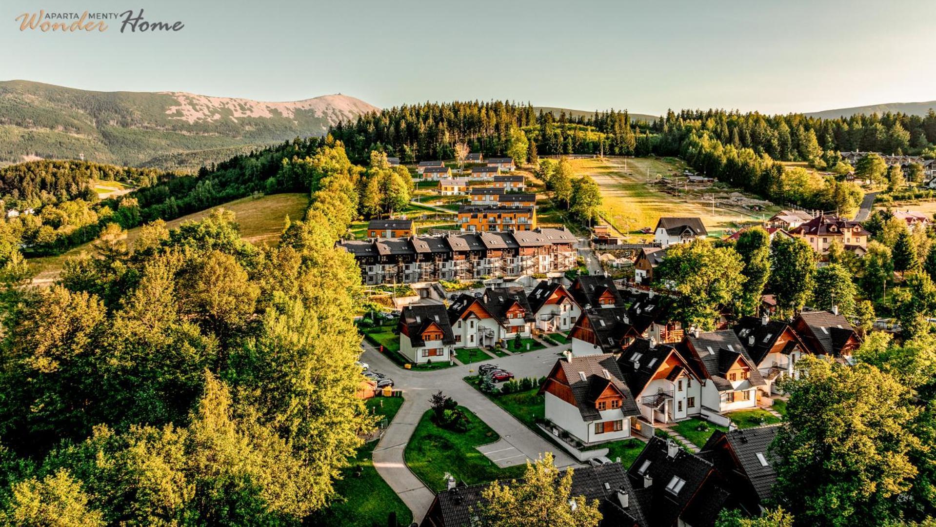 Wonder Home - Domek Gorski Karmel Z Balkonem I Kominkiem - Dozorowane Osiedle Z Placem Zabaw, Tuz Przy Stoku Narciarskim Karpacz Exterior foto